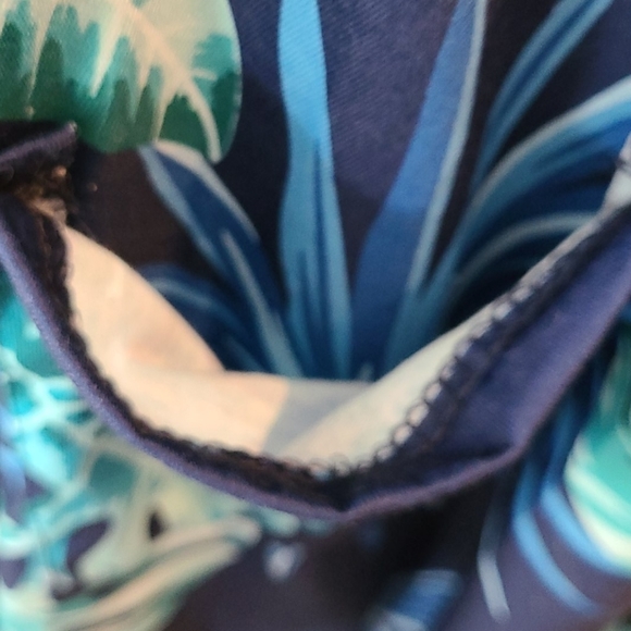 Very Pretty Short Sleeve Mini Dress - Picture 3 of 9